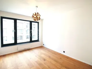 Pronájem bytu 3+kk, Praha - Smíchov, Grafická, 82 m2