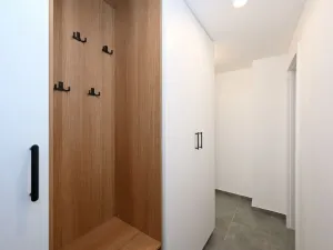 Pronájem bytu 2+kk, Praha - Košíře, Holečkova, 44 m2