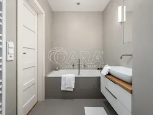 Prodej bytu 3+kk, Praha - Vinohrady, Laubova, 76 m2