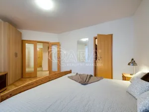 Pronájem bytu 2+kk, Dolní Břežany, 81 m2