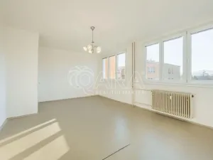 Prodej bytu 3+1, Netvořice, Sídliště II., 73 m2