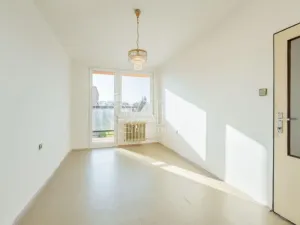 Prodej bytu 3+1, Netvořice, Sídliště II., 73 m2