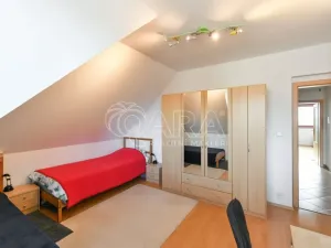 Prodej bytu 3+1, Jesenice, Platanová, 84 m2