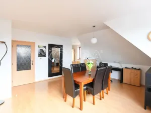 Prodej bytu 3+1, Jesenice, Platanová, 84 m2