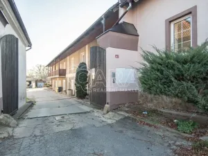 Pronájem kanceláře, Hostivice, nám. 1. máje, 25 m2