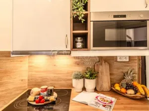 Prodej bytu 2+1, Praha - Smíchov, Janáčkovo nábřeží, 65 m2