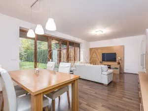 Prodej rodinného domu, Zbuzany, Lomená, 162 m2