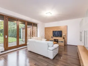 Prodej rodinného domu, Zbuzany, Lomená, 162 m2