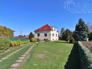 Prodej rodinného domu, Statenice - Černý Vůl, Kralupská, 210 m2