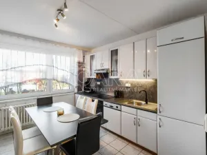 Prodej bytu 3+1, Praha - Černý Most, Vybíralova, 77 m2