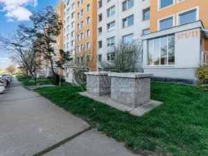Prodej bytu 3+1, Praha - Černý Most, Vybíralova, 77 m2