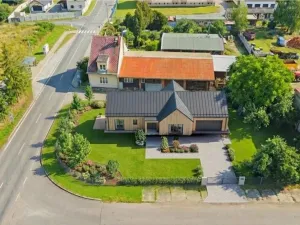 Prodej pozemku pro bydlení, Hořiněves, 770 m2