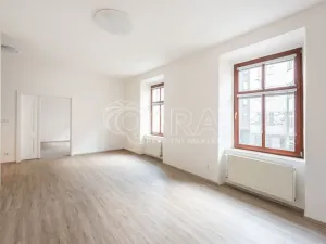 Pronájem bytu 2+kk, Praha - Karlín, Sokolovská, 62 m2