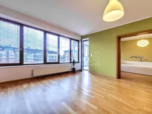 Pronájem bytu 2+kk, Dolní Břežany, Náměstí Na Sádkách, 58 m2