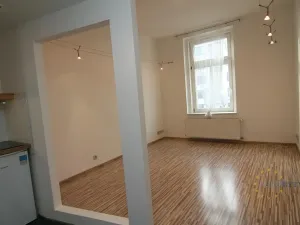 Pronájem bytu 2+kk, Praha - Nusle, Na Pankráci, 45 m2