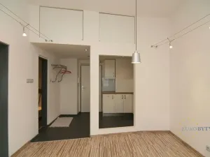 Pronájem bytu 2+kk, Praha - Nusle, Na Pankráci, 45 m2