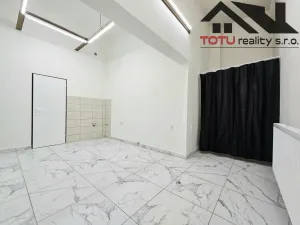 Pronájem komerční nemovitosti, Jaroměř, Husova, 36 m2