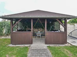 Prodej rodinného domu, Hřebeč, nám. Draha, 150 m2