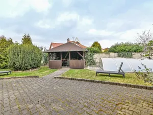 Prodej rodinného domu, Hřebeč, nám. Draha, 150 m2