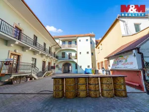 Pronájem obchodního prostoru, Velké Meziříčí, Náměstí, 68 m2