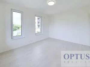 Pronájem bytu 3+kk, Praha - Hloubětín, Waltariho, 73 m2