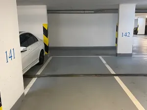 Pronájem garážového stání, Praha - Hostivař, Rižská, 15 m2