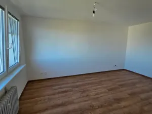 Prodej bytu 1+kk, Praha - Háje, Hekrova, 30 m2