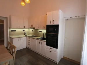 Prodej bytu 3+1, Karlovy Vary, nábřeží Jana Palacha, 77 m2