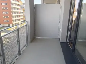 Pronájem bytu 1+kk, Praha - Vysočany, Poděbradská, 35 m2