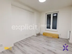 Pronájem bytu 2+kk, Zlín, Jiráskova, 33 m2