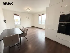 Pronájem bytu 3+kk, Praha - Vysočany, Čerpadlová, 88 m2