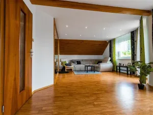 Prodej rodinného domu, Zeleneč, Zahradní, 203 m2