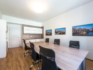 Pronájem kanceláře, Praha - Karlín, Křižíkova, 53 m2