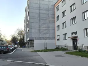 Pronájem bytu 2+1, Praha - Břevnov, Brunclíkova, 52 m2