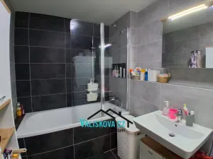 Pronájem bytu 3+kk, Kroměříž, Velehradská, 89 m2