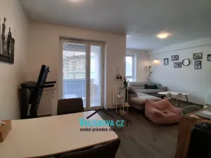 Pronájem bytu 3+kk, Kroměříž, Velehradská, 89 m2