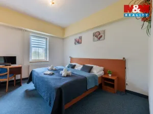 Prodej ubytování, Chodov, Poděbradova, 2700 m2