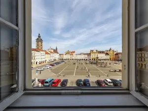 Pronájem bytu 2+1, České Budějovice - České Budějovice 1, nám. Přemysla Otakara II., 103 m2