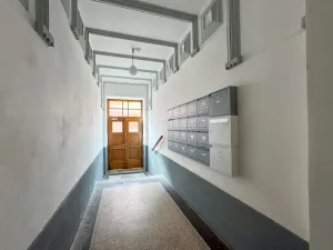 Prodej bytu 2+kk, Praha - Holešovice, U průhonu, 48 m2