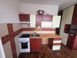 Prodej bytu 2+1, Kadaň, Věžní, 52 m2