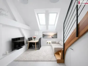 Pronájem bytu 2+kk, Praha - Smíchov, Radlická, 43 m2