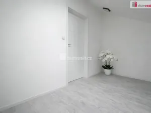 Pronájem bytu 2+kk, Praha - Smíchov, Radlická, 43 m2