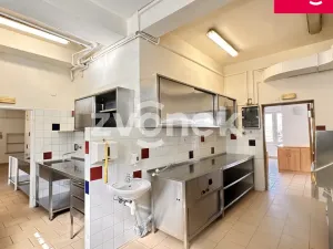 Pronájem restaurace, Zlín, Antonínova, 174 m2