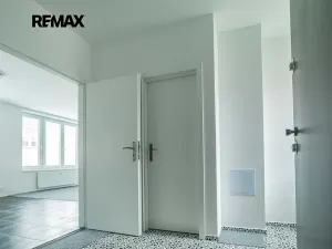 Pronájem bytu 2+kk, Jindřichův Hradec, Tovární, 61 m2