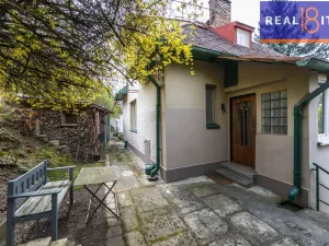 Prodej rodinného domu, Praha, V údolí, 264 m2