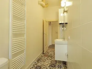 Pronájem bytu 2+kk, Praha - Karlín, Pernerova, 44 m2