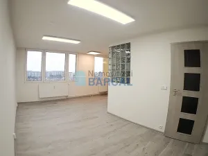 Pronájem bytu 1+kk, Praha - Kobylisy, Trousilova, 33 m2