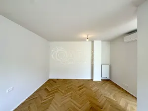 Pronájem bytu 1+kk, Praha - Smíchov, Holečkova, 56 m2