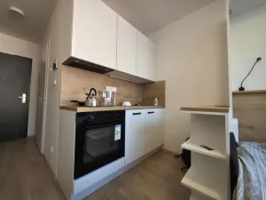 Pronájem bytu 1+kk, Praha - Smíchov, Plzeňská, 20 m2