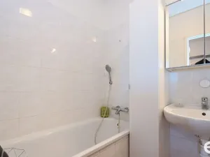 Prodej bytu 2+kk, Měšice, 5. května, 47 m2